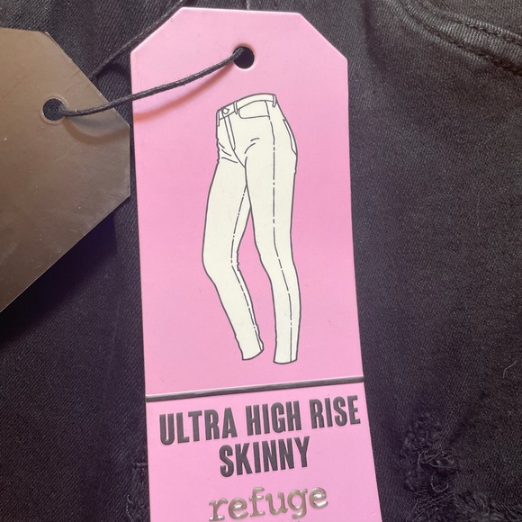 Refuge Ultra high rise skinny distressed jeans. New with tags. - Picture 2 of 2